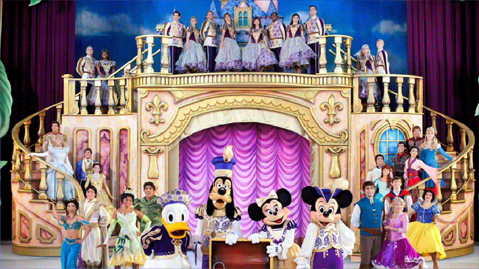 DISNEY ON ICE